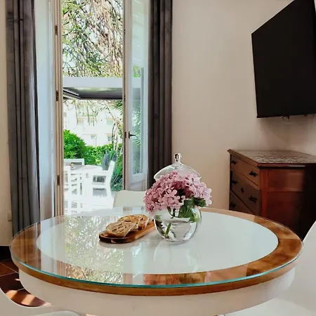 Marchesa Apartment